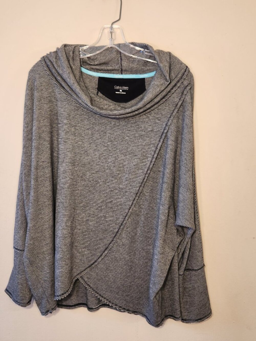 Calvin Klein Performance Size XL long sleeve black and white cowl neck shirt